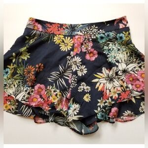 NWOT ZARA BASIC silky floral navy blue shirts with side zip Size Medium